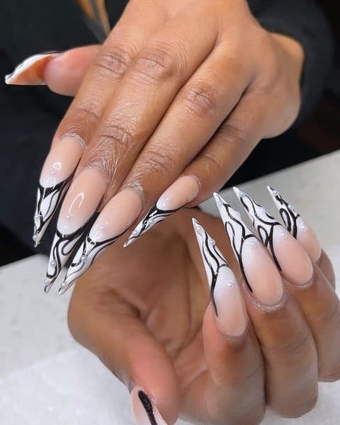 Full Set with Line Designs