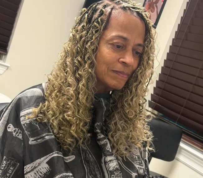 Medium Boho Knotless Braids