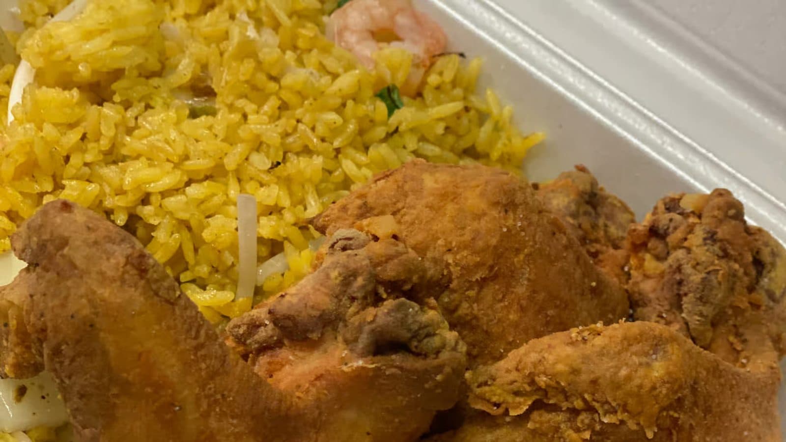 4 Wings w fried rice