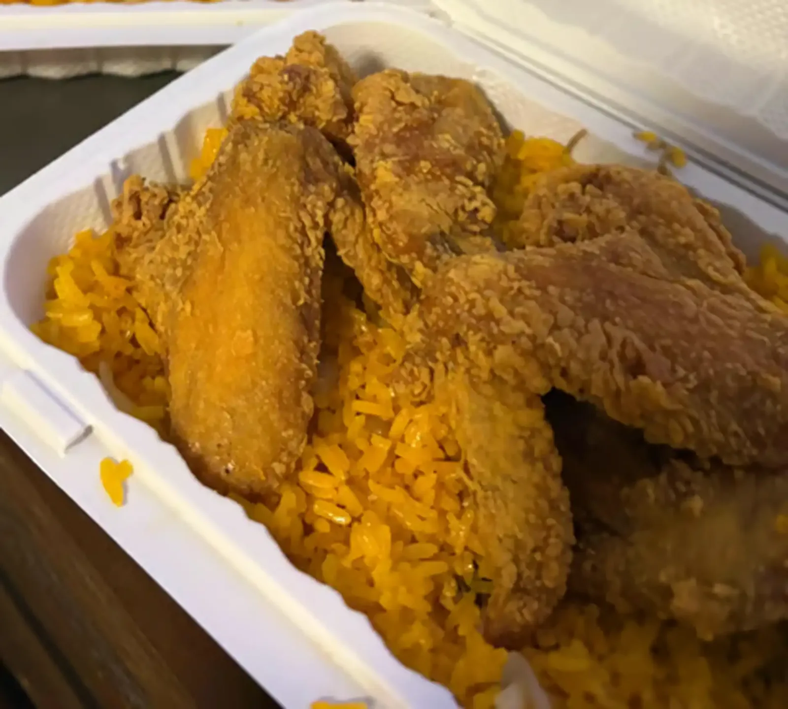 4 Wings w white rice