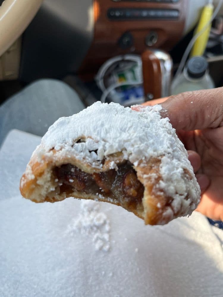 Pecan Pie Sweet Beignets (2 pcs)