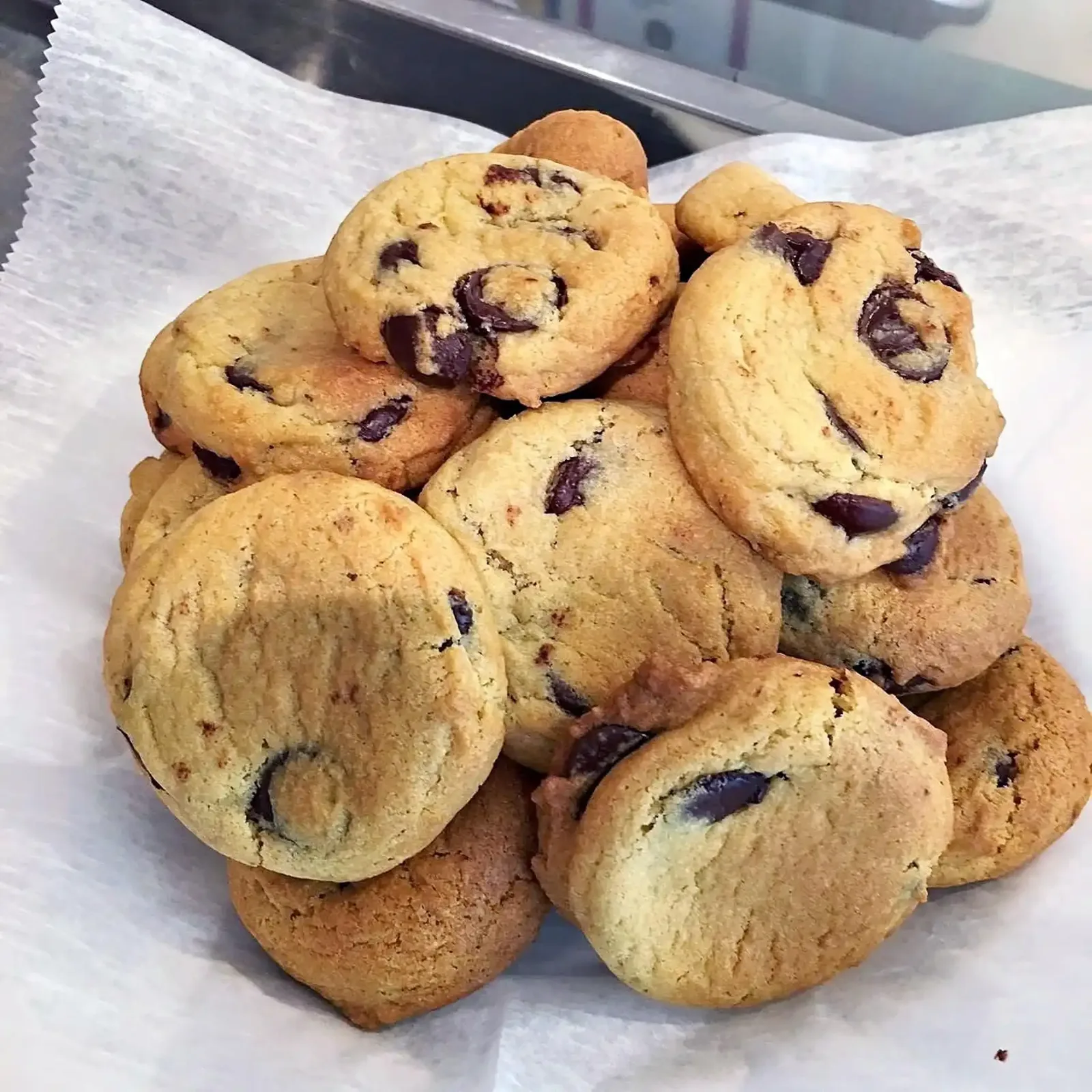 Set of 3 Chocolate chip cookies