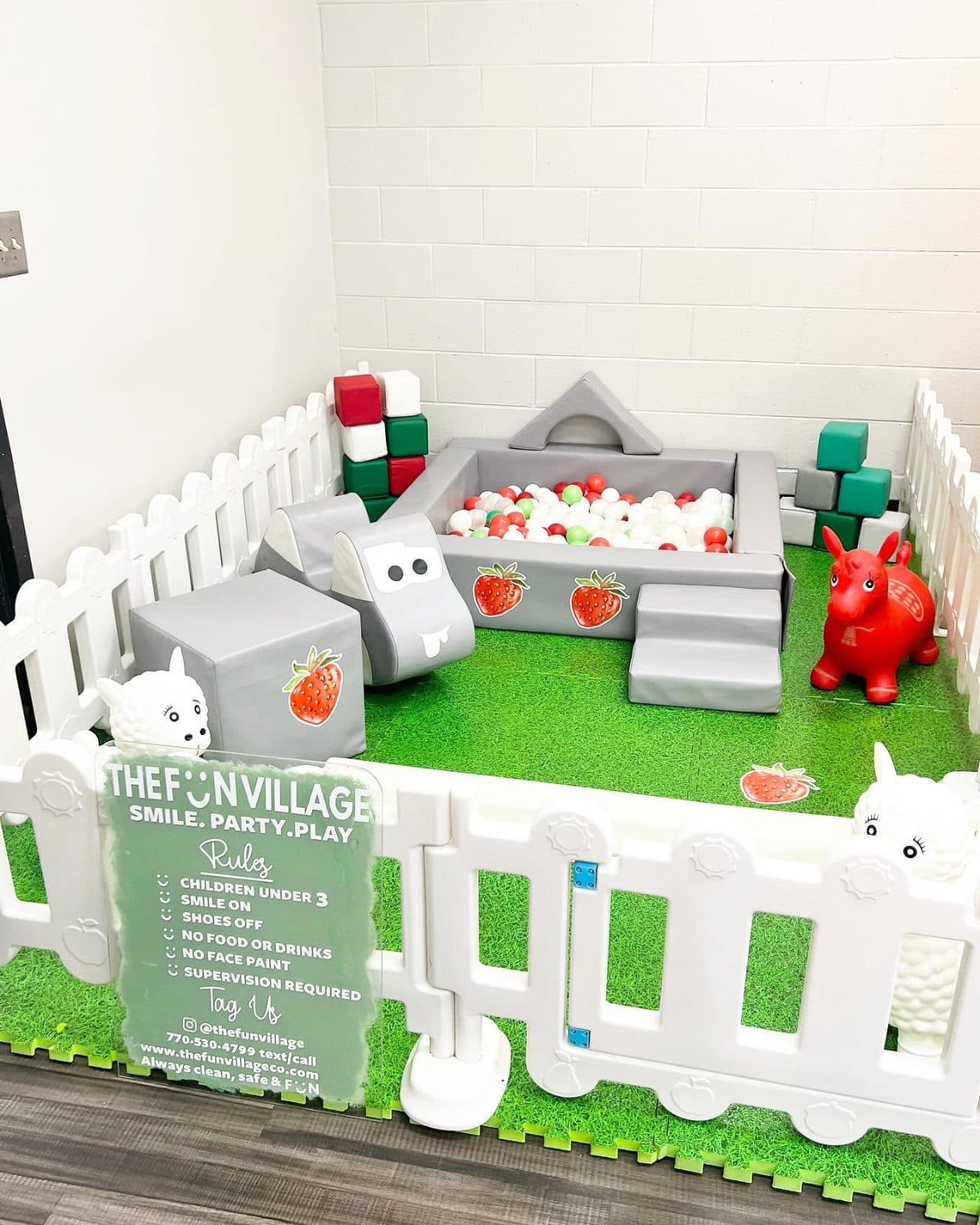 4'x4' Gray Ball Pit Fun Zone