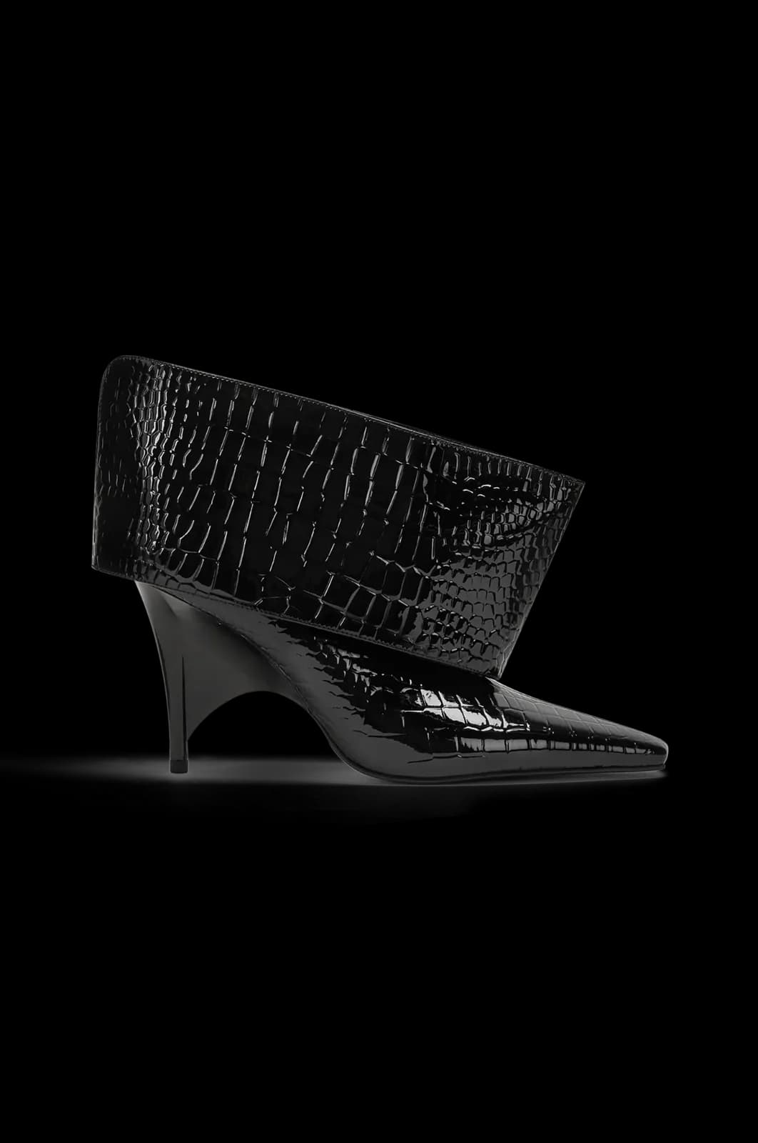 Rev Cuff Heel Black Croco